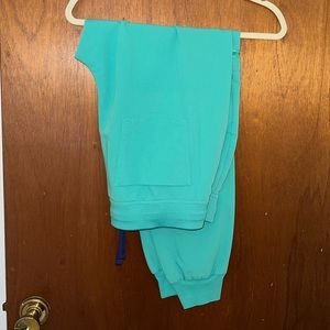 Surgical Green FIGS scrubs